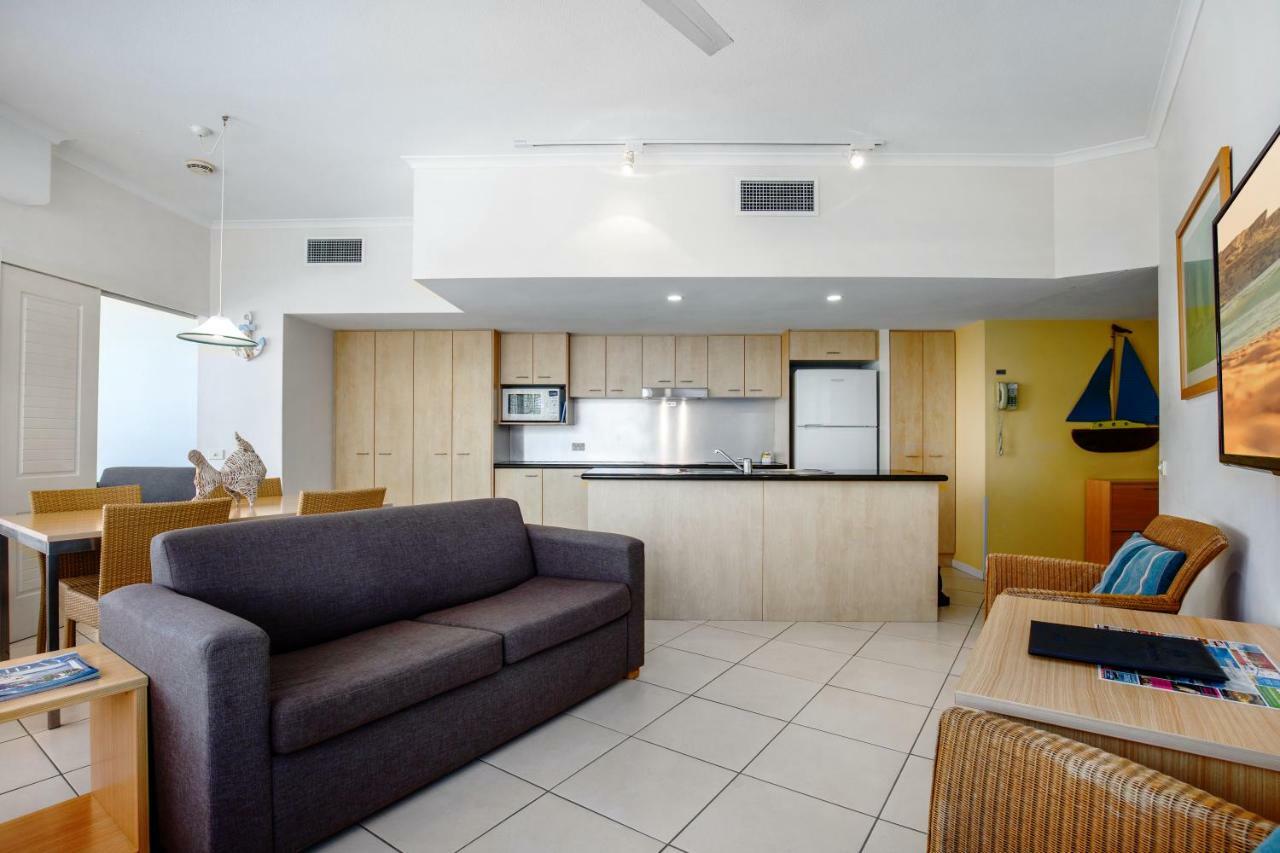 Rolling Surf Resort Καλούντρα Εξωτερικό φωτογραφία